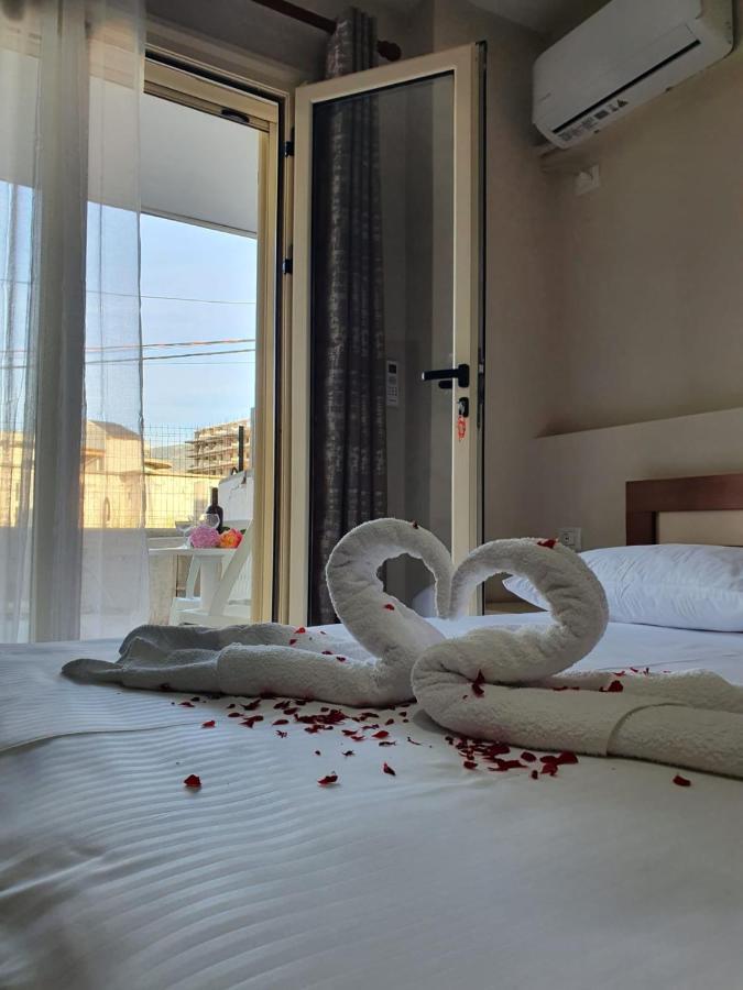 Vlorë Arlind'S Apartaments מראה חיצוני תמונה