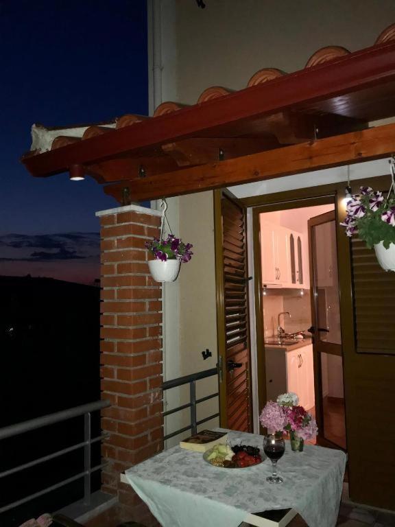 Vlorë Arlind'S Apartaments מראה חיצוני תמונה