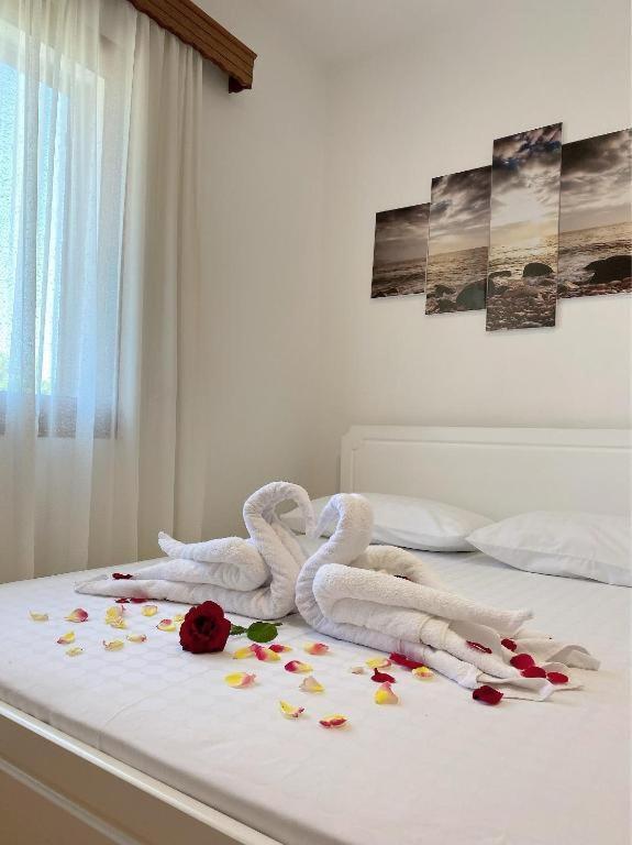 Vlorë Arlind'S Apartaments מראה חיצוני תמונה