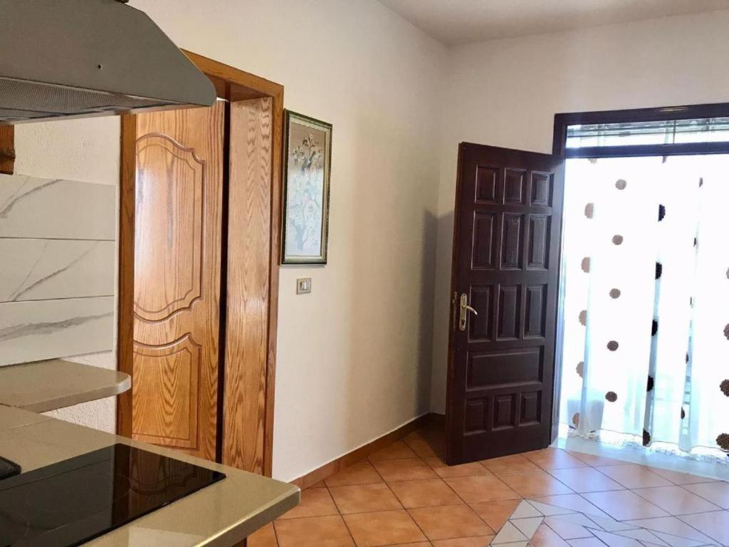 Vlorë Arlind'S Apartaments מראה חיצוני תמונה