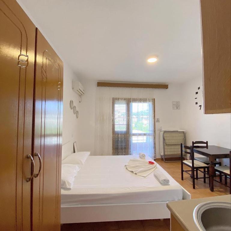 Vlorë Arlind'S Apartaments מראה חיצוני תמונה