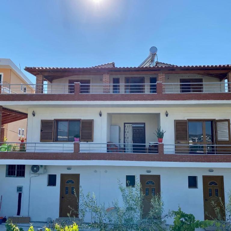 Vlorë Arlind'S Apartaments מראה חיצוני תמונה
