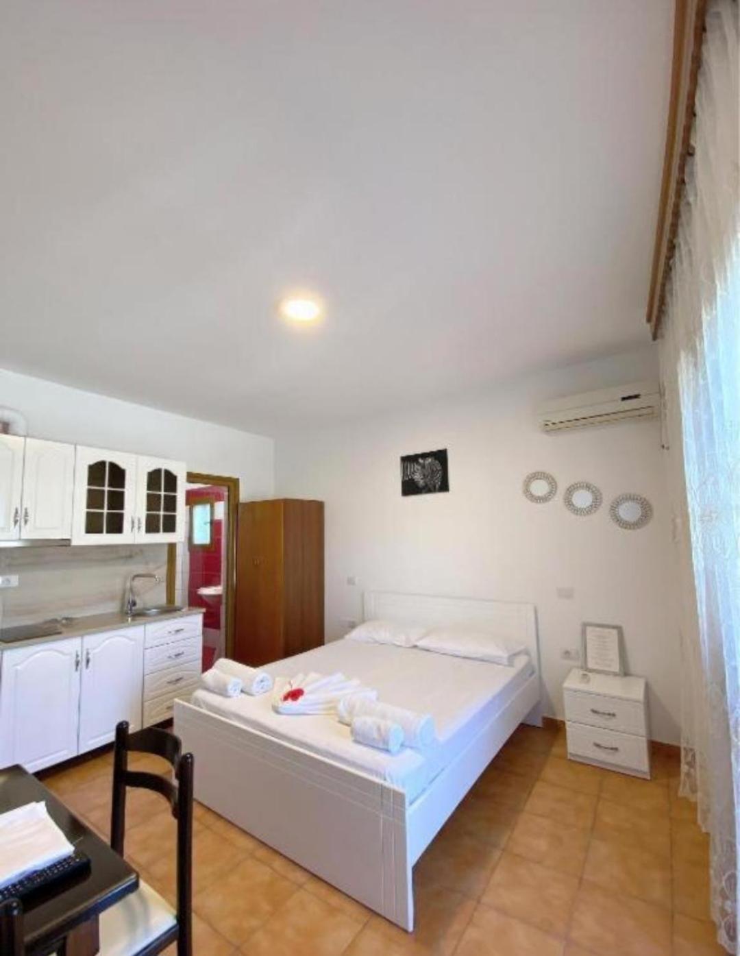 Vlorë Arlind'S Apartaments מראה חיצוני תמונה