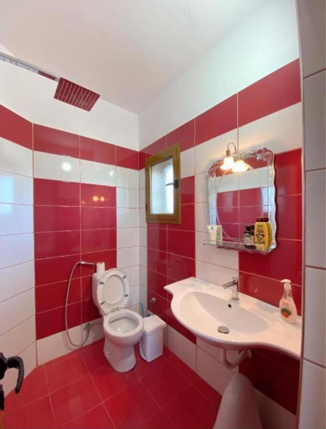 Vlorë Arlind'S Apartaments מראה חיצוני תמונה