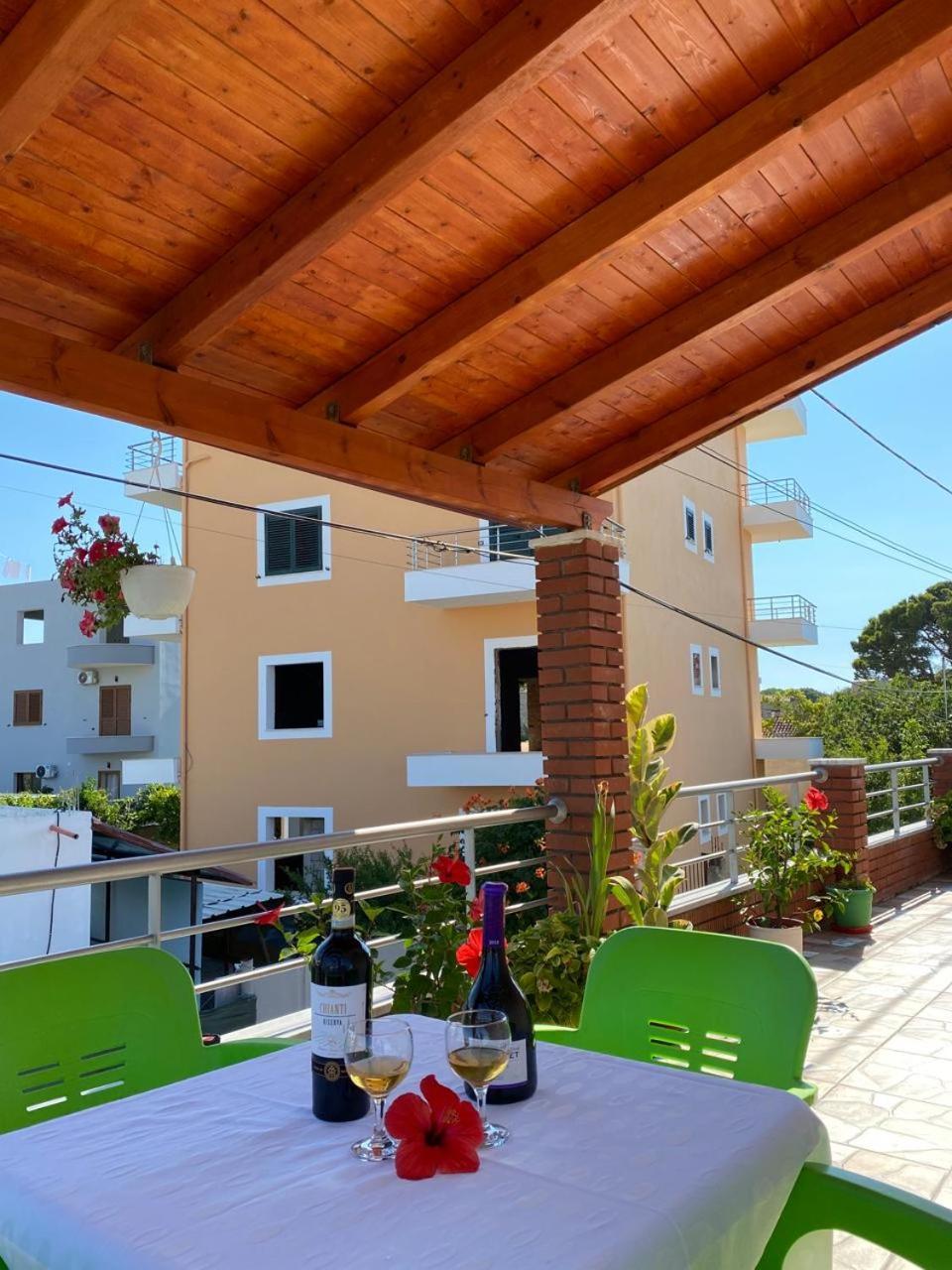Vlorë Arlind'S Apartaments מראה חיצוני תמונה